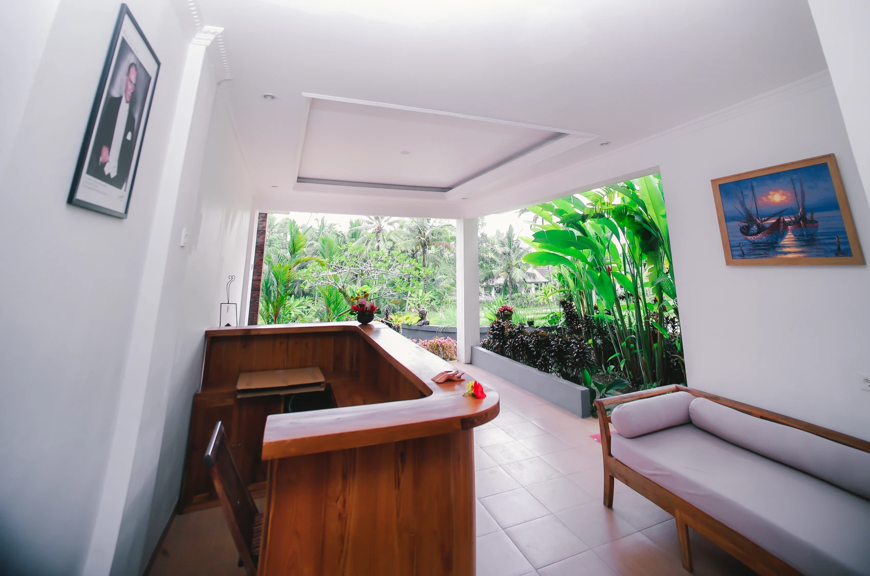 Lobby 1